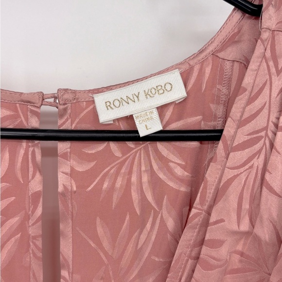 NWOT Ronny Kobo Tropical Print V-Neck Ruched Midi Dress Pink Large - Picture 3 of 6